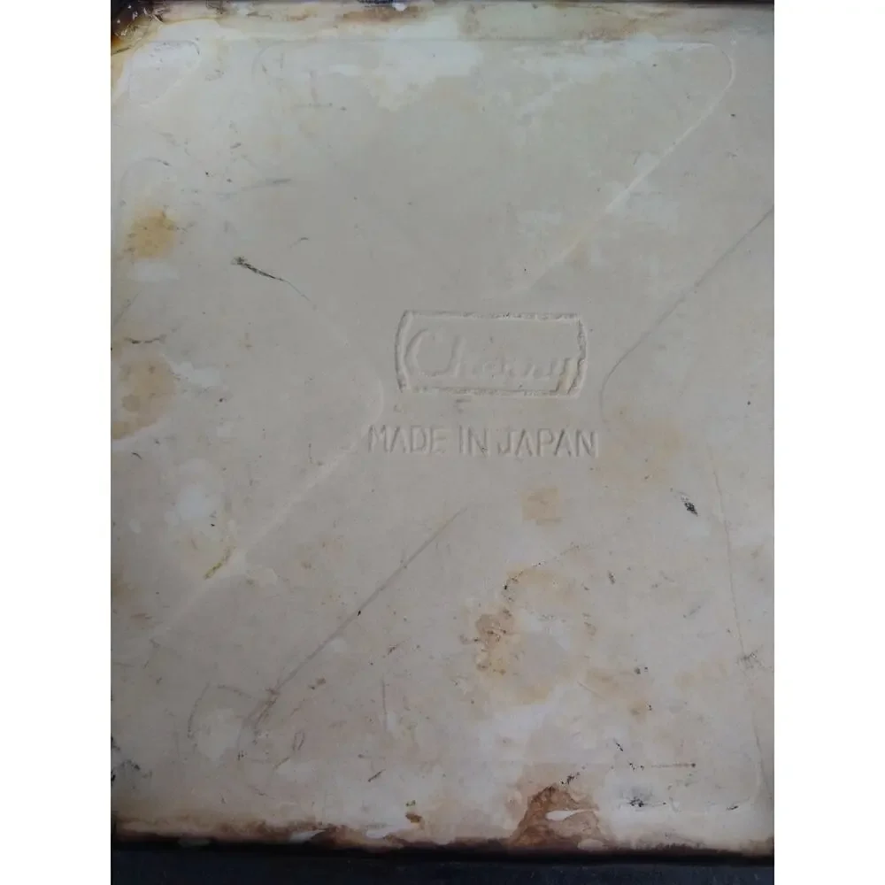 Unbranded item shows